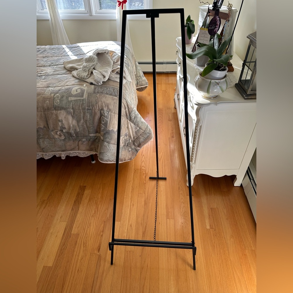 Mirror holder